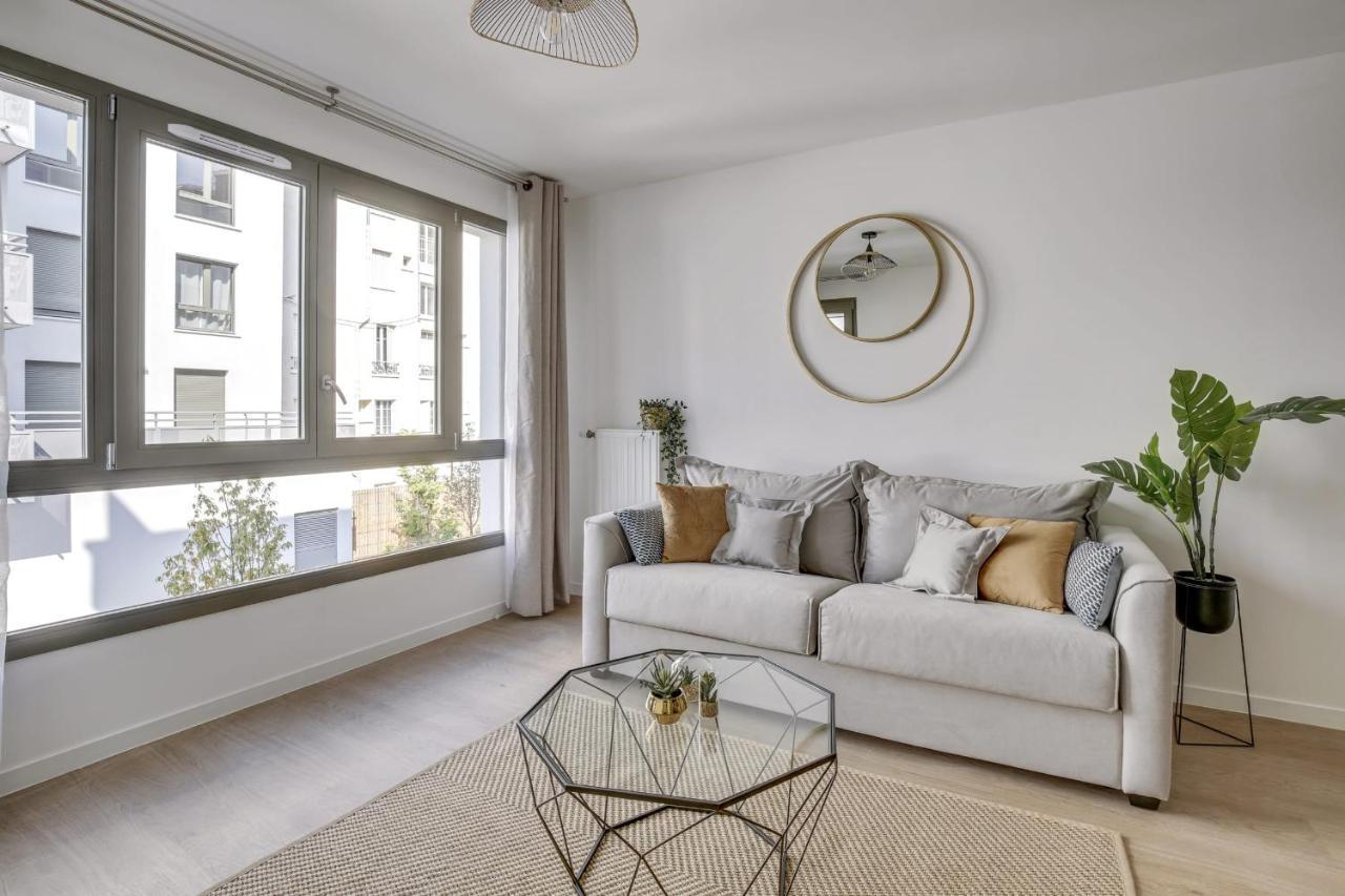 Superbe Appartement Avec Balcon Et Parking Proche Paris Saint-Denis-en-Margeride Exterior foto