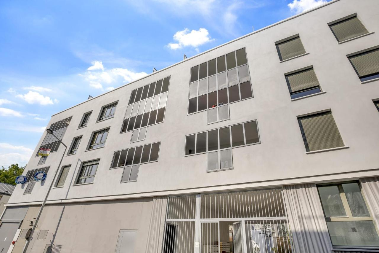 Superbe Appartement Avec Balcon Et Parking Proche Paris Saint-Denis-en-Margeride Exterior foto