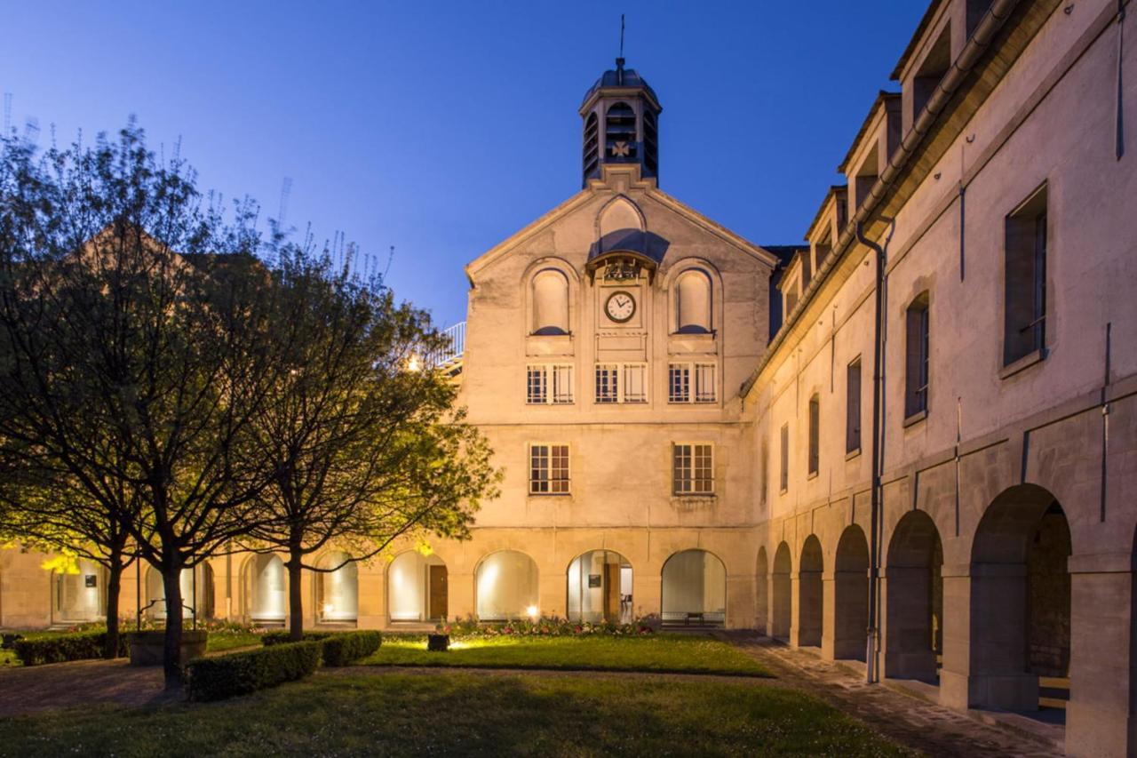 Superbe Appartement Avec Balcon Et Parking Proche Paris Saint-Denis-en-Margeride Exterior foto